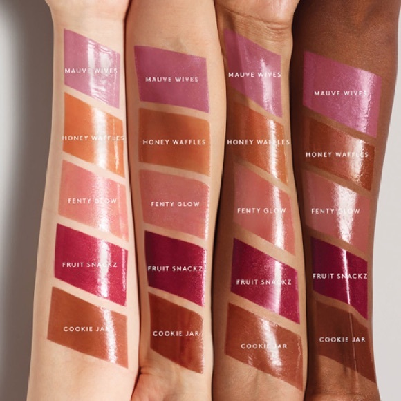 *SOLD* 🖤5/$25🖤Fenty Beauty Gloss Bomb Lip Cream in ‘Fenty Glow’ - Picture 3 of 4